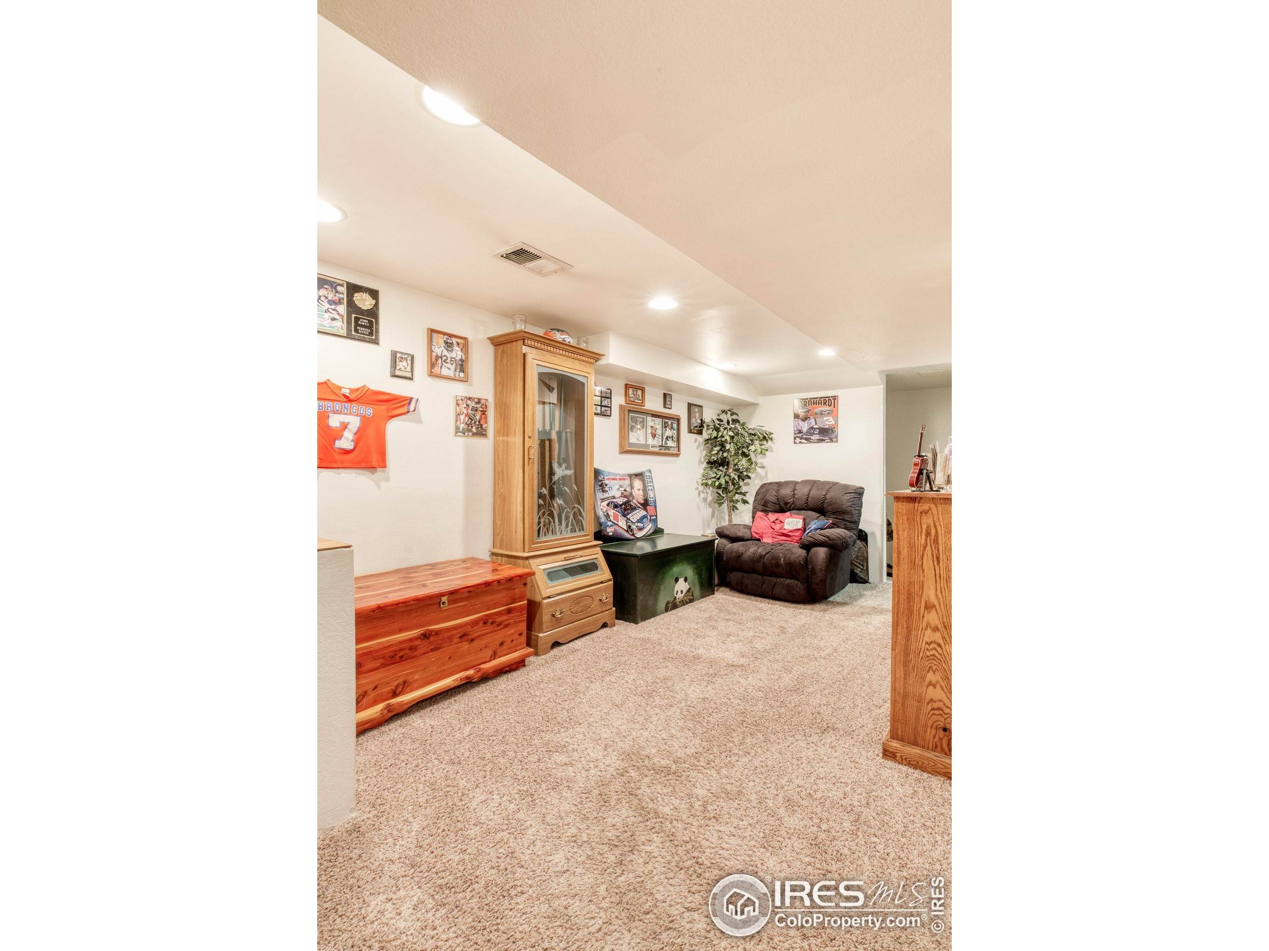 13. Single Family Homes for Active at 2440 W 8th Street Greeley, Colorado 80634 United States