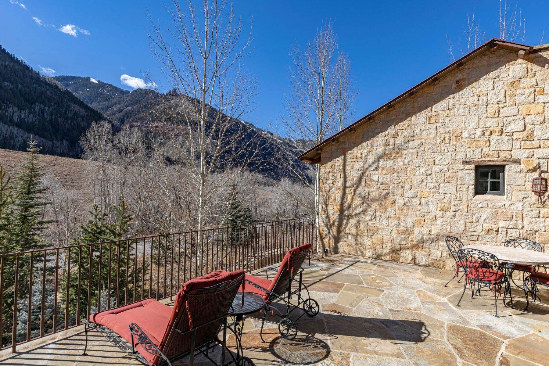 32. Single Family Homes for Active at 180 Liberty Bell Lane Telluride, Colorado 81435 United States