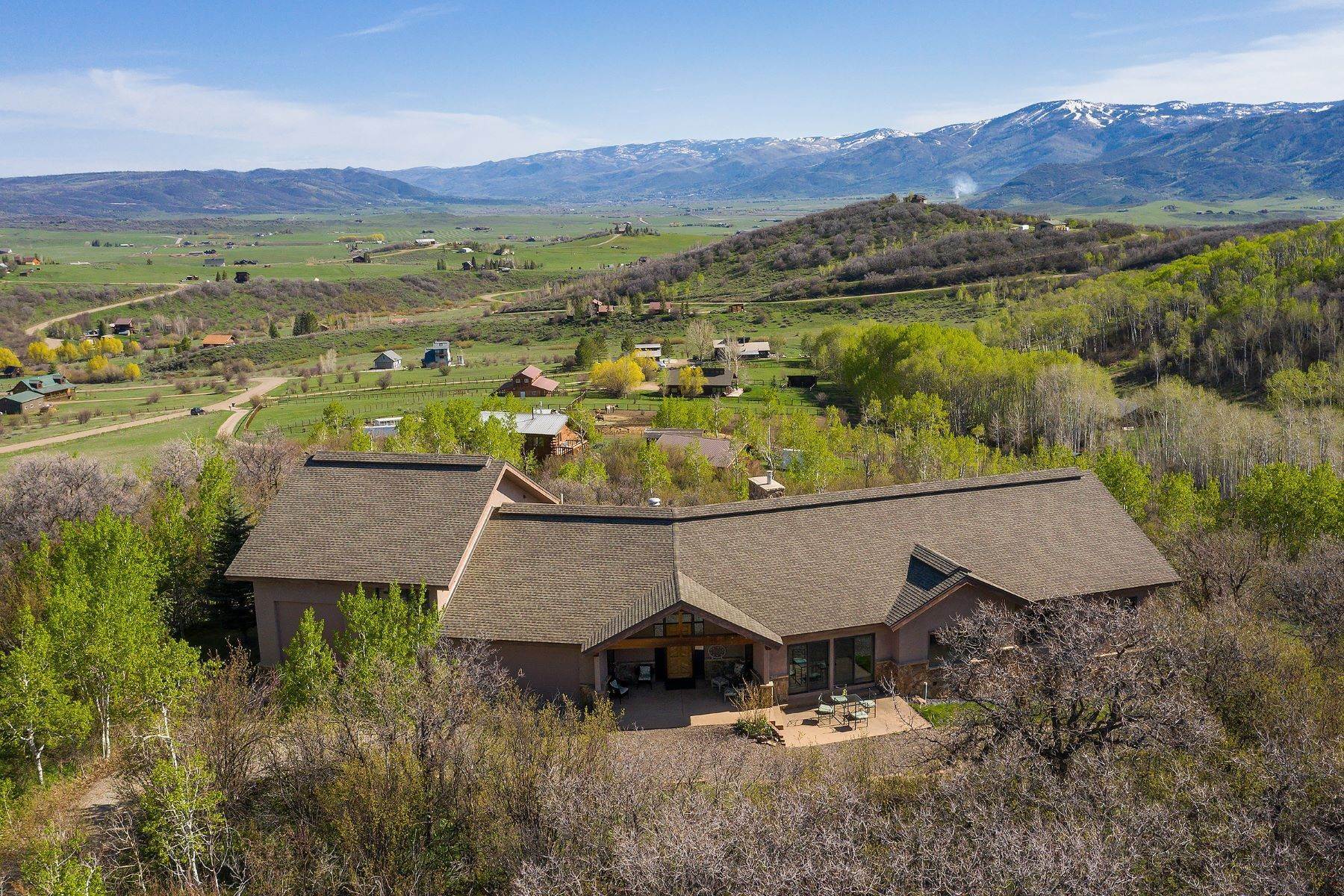 Single Family Homes for Active at Custom Home in Blacktail Subdivision 28000 Yellow Jacket Drive Oak Creek, Colorado 80467 United States