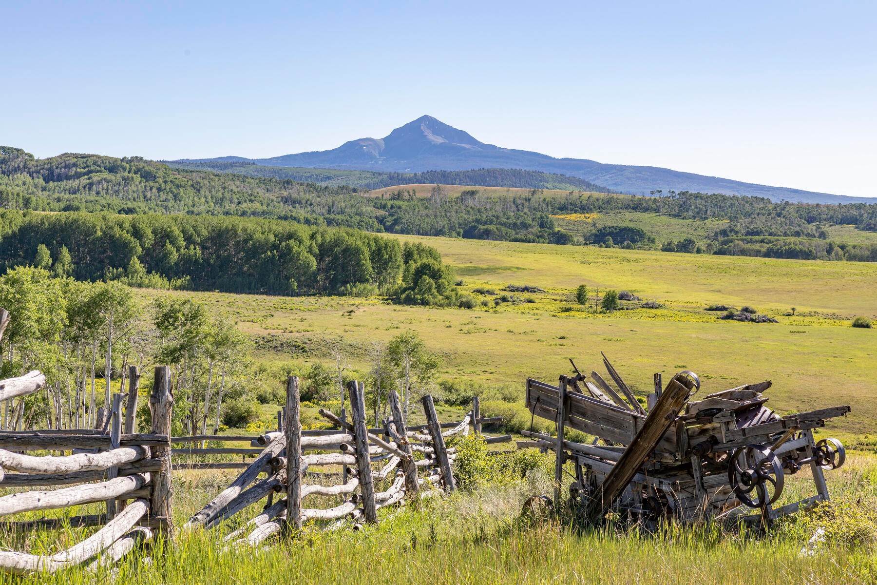 Farm and Ranch Properties for Active at Specie Wilderness Ranch - Tracts 1, 4, & SBB TBD County Road P52, Tracts 1, 4, & SBB Placerville, Colorado 81430 United States
