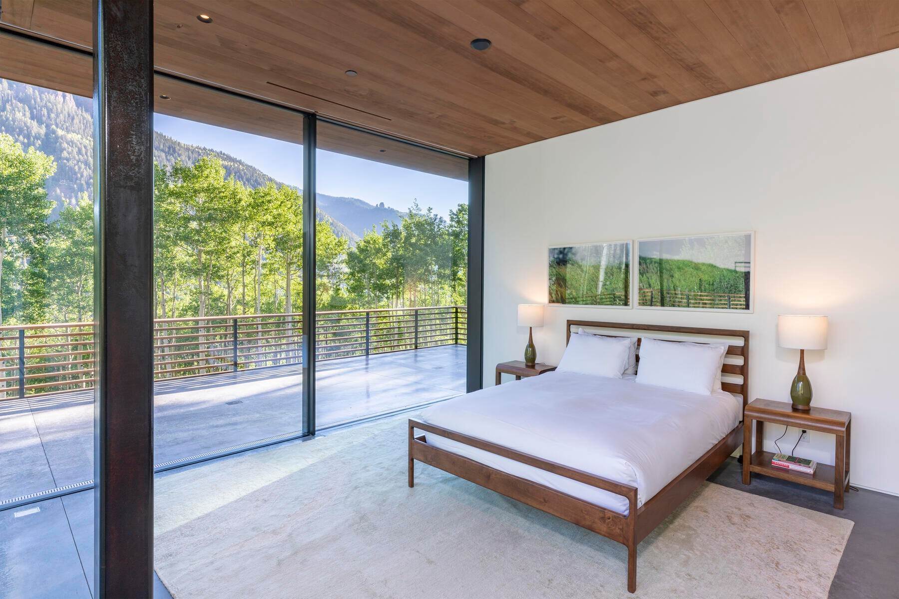 37. Single Family Homes for Active at An Extraordinary Retreat in the Heart of Telluride's Iconic Box Canyon 300 Royer Lane Telluride, Colorado 81435 United States