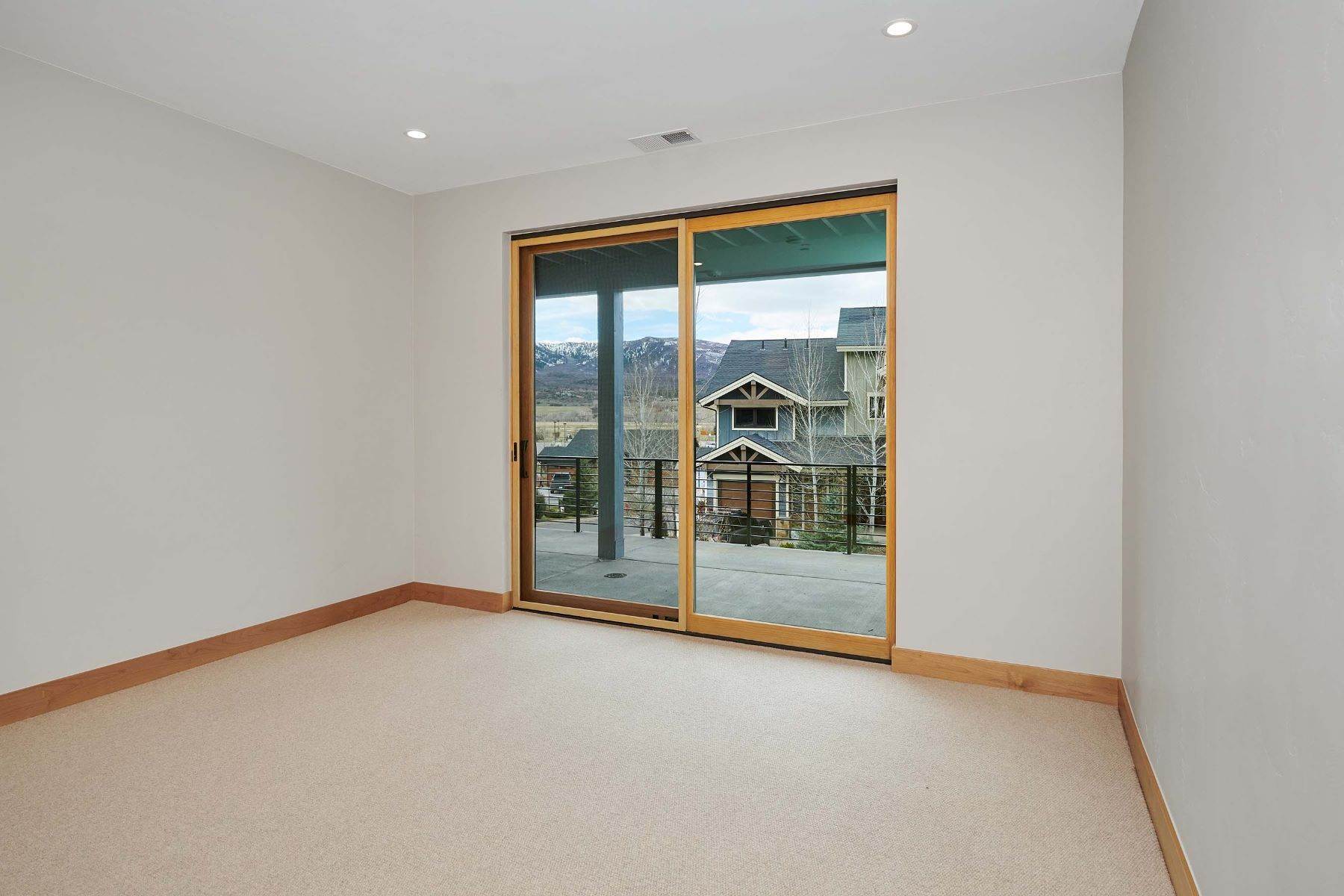 27. Townhouse for Active at Mountain Contemporary Townhome 242 Overlook Ridge Carbondale, Colorado 81623 United States
