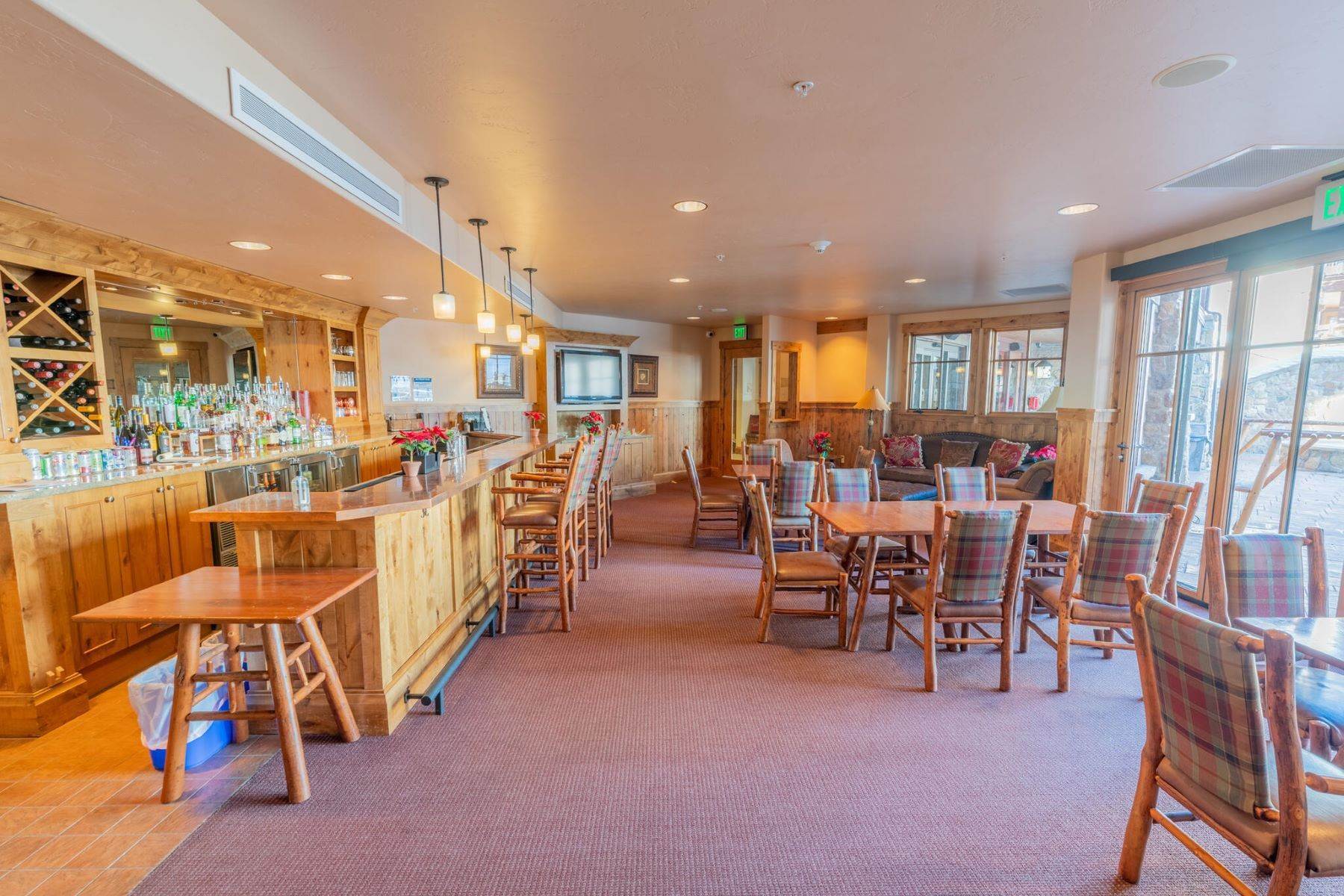 28. Condominiums for Active at Premium Ski-in, Ski-out Slope Side Penthouse 14 Hunter Hill Road, Unit A406 Mount Crested Butte, Colorado 81225 United States
