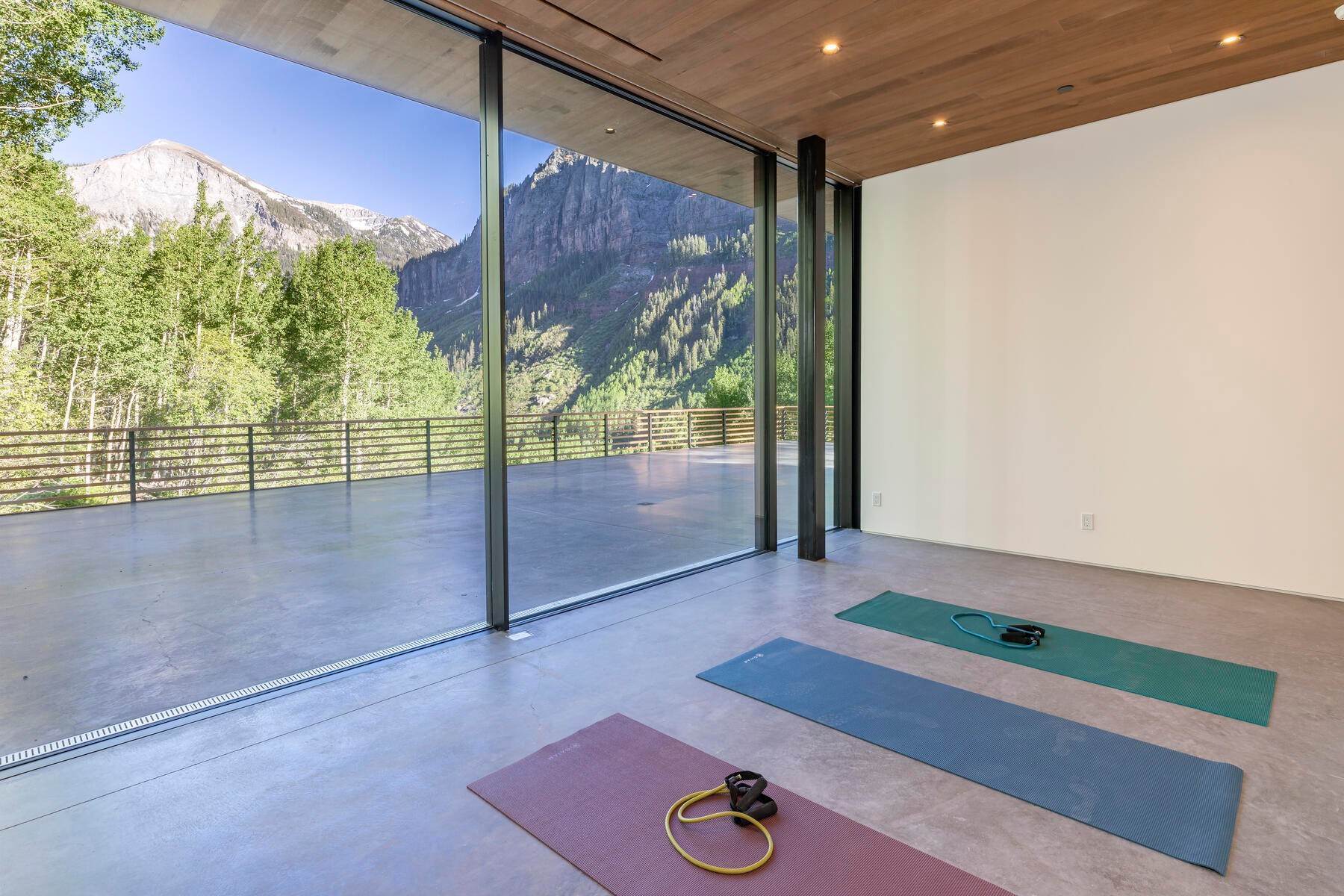 31. Single Family Homes for Active at An Extraordinary Retreat in the Heart of Telluride's Iconic Box Canyon 300 Royer Lane Telluride, Colorado 81435 United States