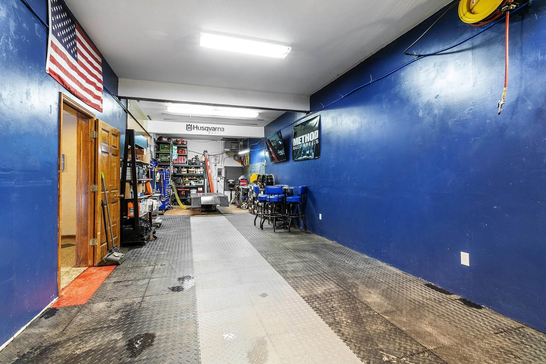 7. Commercial for Active at A rare opportunity to own in one of Eagle's only light Industrial zoned areas 210 Marmot Lane #B6 Eagle, Colorado 81631 United States