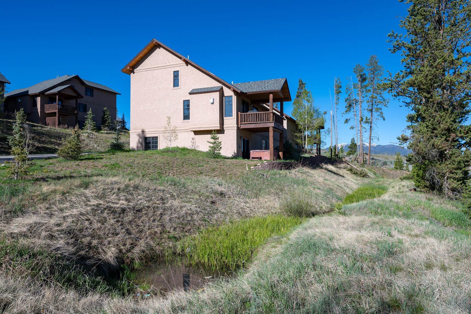 7. Single Family Homes for Active at Porcupine Ridge Get-Away 100 Gcr 8331 Fraser, Colorado 80442 United States