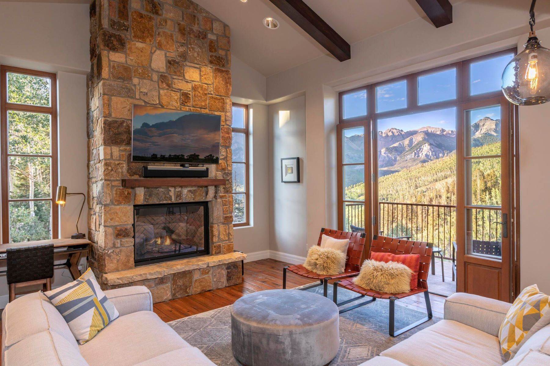 Condominiums for Active at 125 Cortina Drive, Mountain Village, CO 81435 125 Cortina Drive, 7 Mountain Village, Colorado 81435 United States