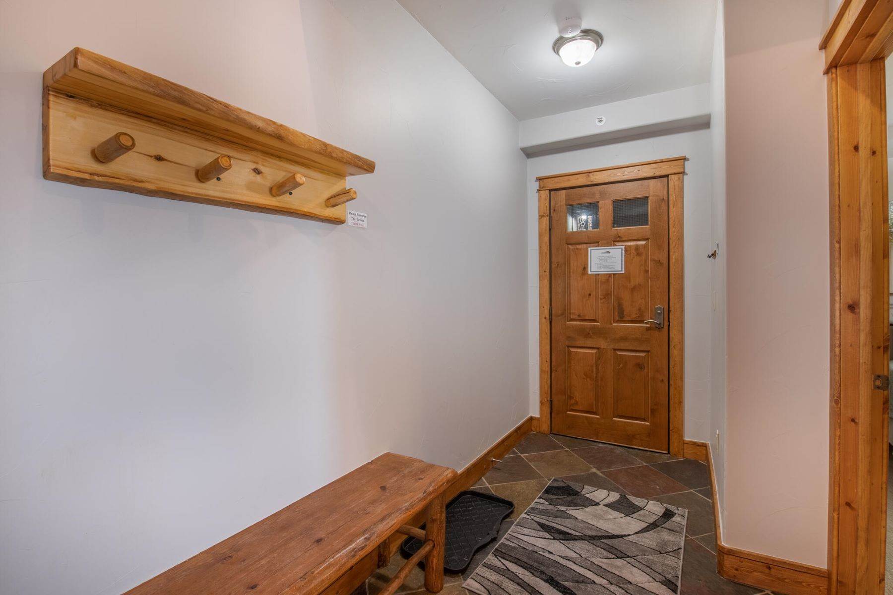 28. Condominiums for Active at 9 Hunter Hill Road, 208 Mount Crested Butte, Colorado 81225 United States