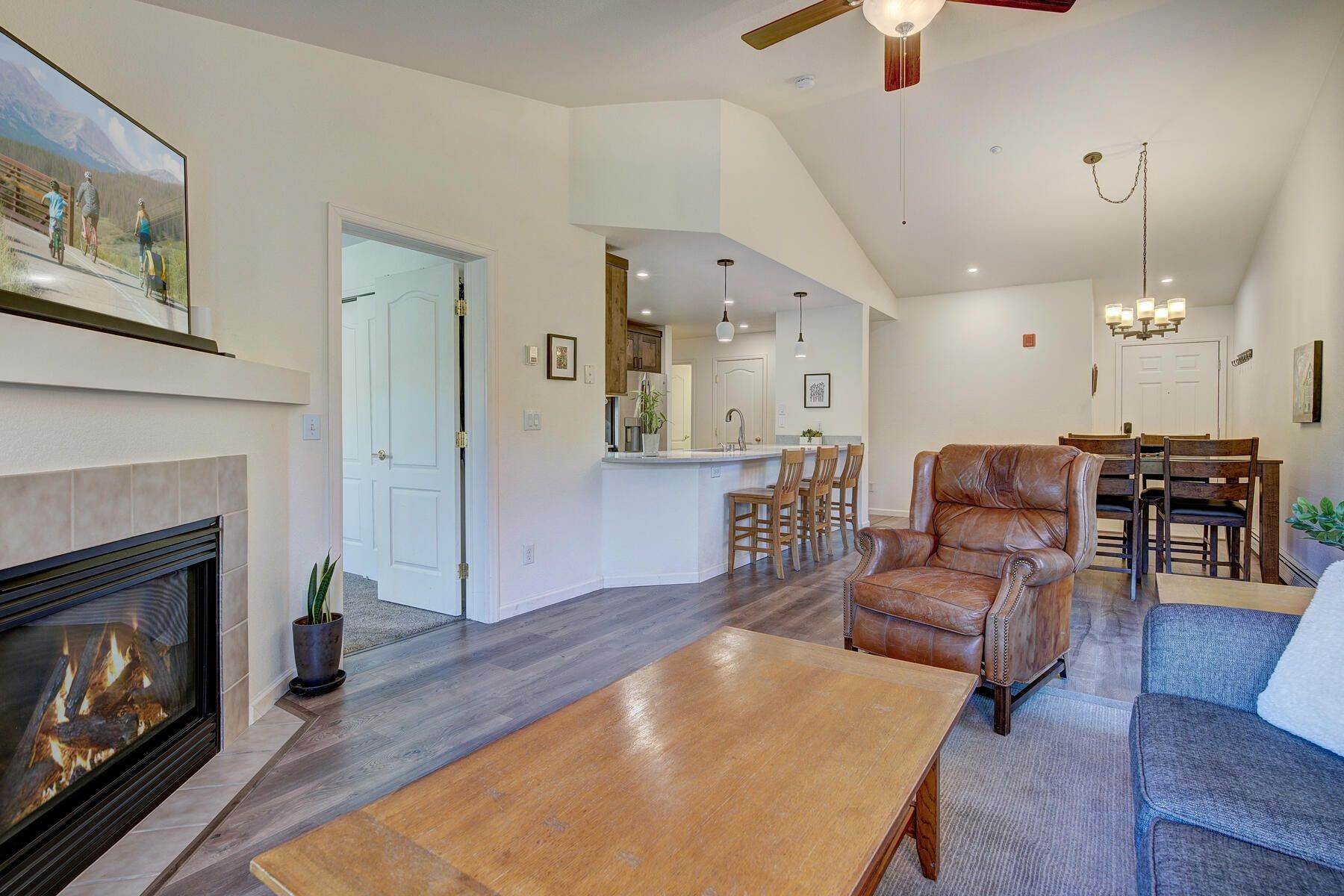 20. Condominiums for Active at Villas at Swans Nest Condo 115 Pelican Circle, Unit# 906 Breckenridge, Colorado 80424 United States