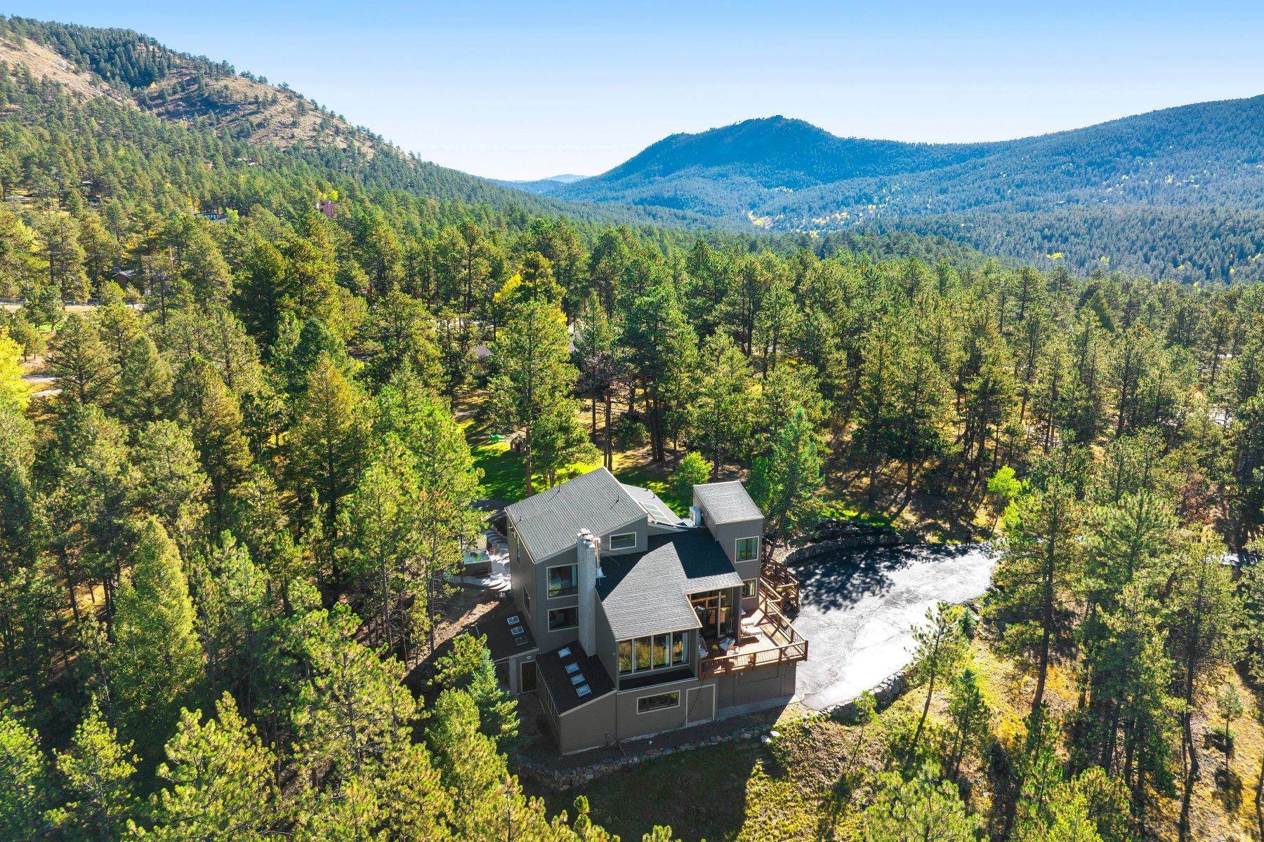 35. Single Family Homes for Active at Snow-Capped Mount Evans Views! 124 Antler Way Evergreen, Colorado 80439 United States
