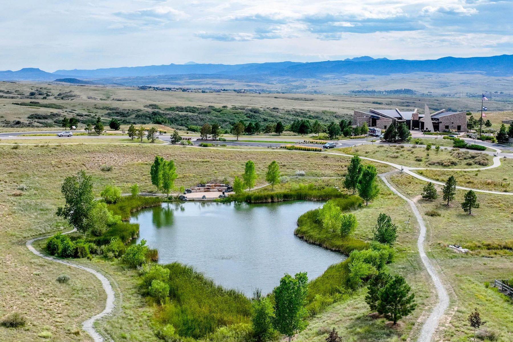 41. Single Family Homes for Active at Custom beauty located on one of the most coveted streets in BackCountry 10870 Rainribbon Road Highlands Ranch, Colorado 80126 United States
