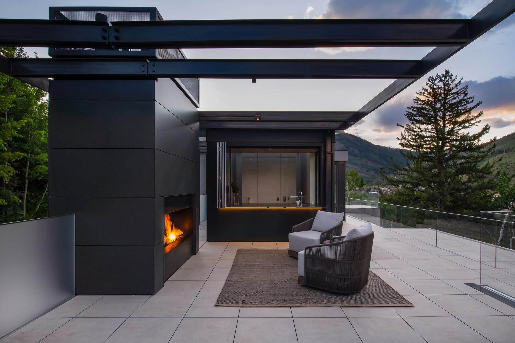 36. Single Family Homes for Active at Apogee House 165 Forest Road Vail, Colorado 81657 United States