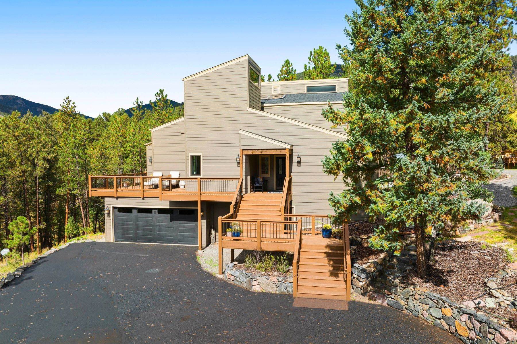 40. Single Family Homes for Active at Snow-Capped Mount Evans Views! 124 Antler Way Evergreen, Colorado 80439 United States
