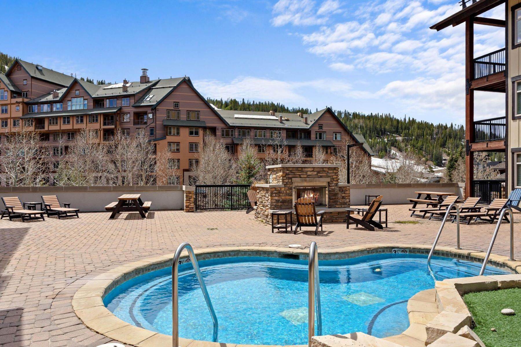 32. Condominiums for Active at 670 Winter Park Drive, Winter Park, CO, 80482 670 Winter Park Drive, Unit# 3526 Winter Park, Colorado 80482 United States