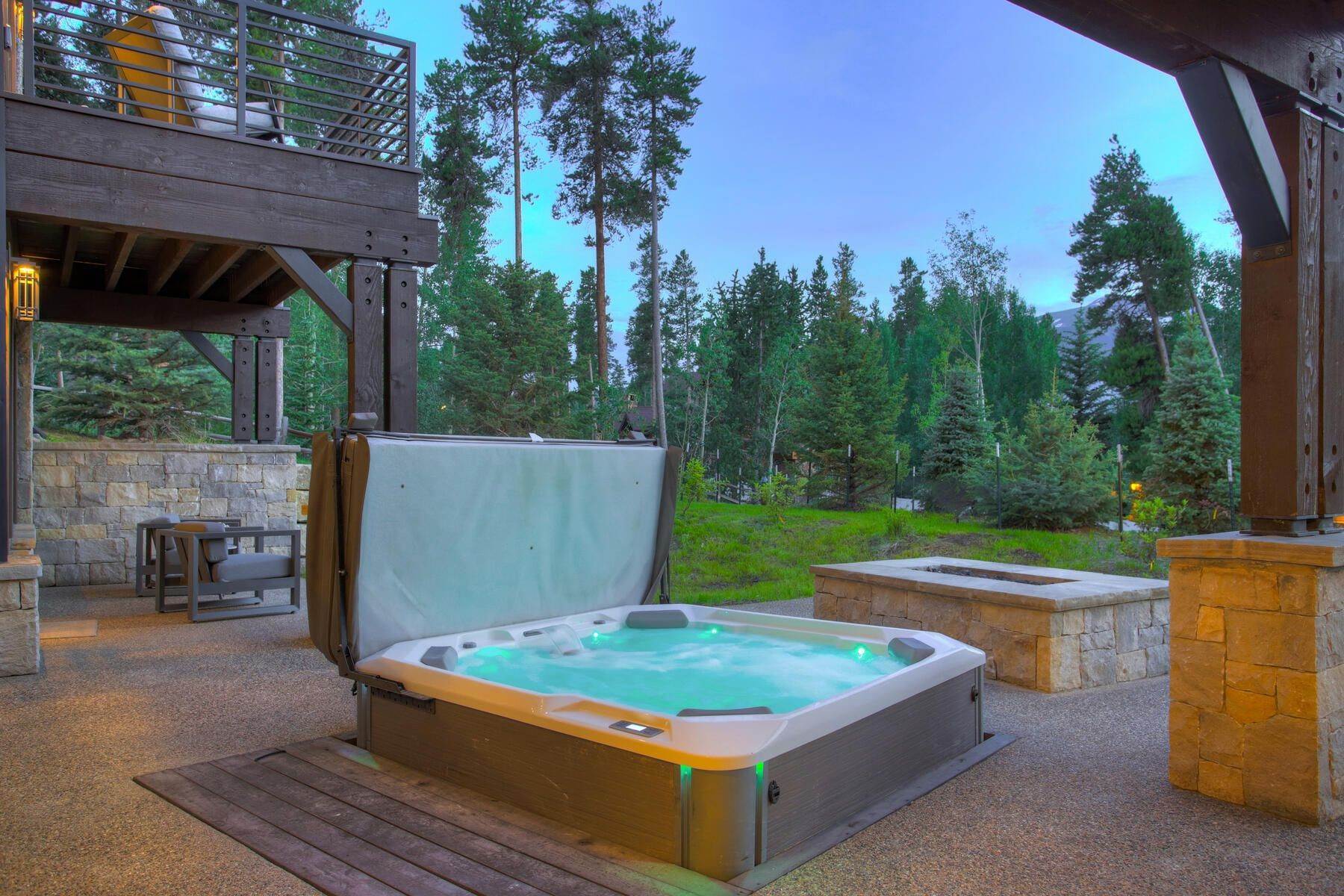 48. Single Family Homes for Active at Classic Mountain Contemporary Home 210 South Pine Street Breckenridge, Colorado 80424 United States