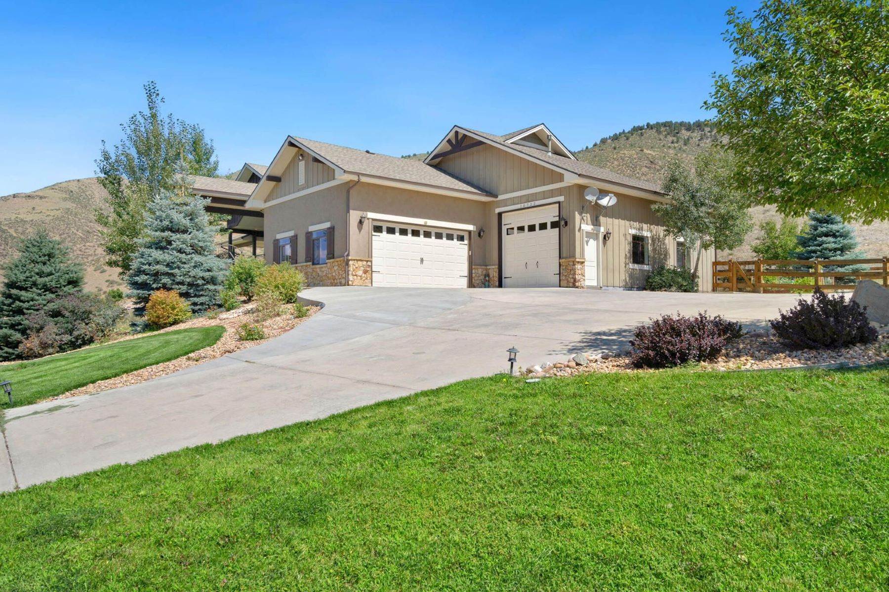 31. Single Family Homes for Active at Peaceful Living in Highly Sought After Buckhorn Ranch 10722 Buckhorn Ridge Way Loveland, Colorado 80538 United States