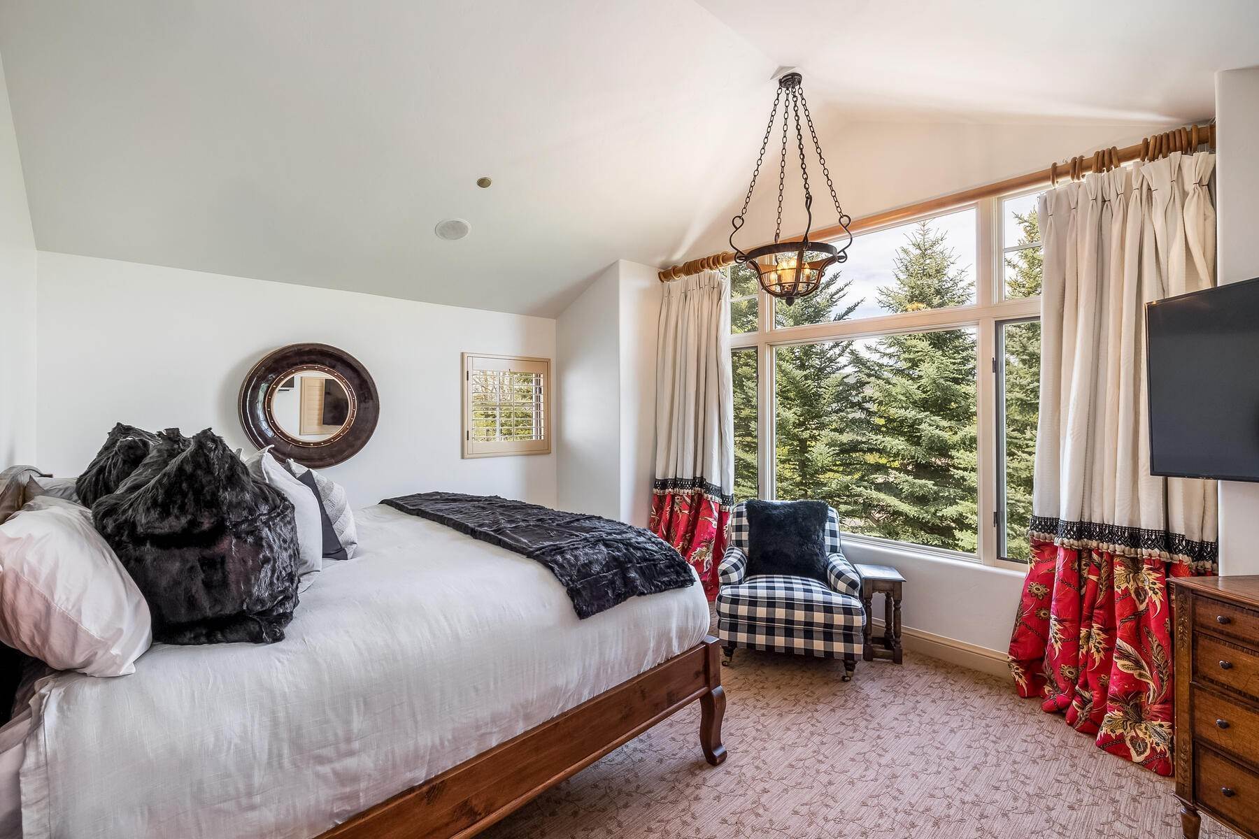 33. Single Family Homes for Active at Bearden Meadows Residence 170 Aspen Meadows Road Edwards, Colorado 81632 United States