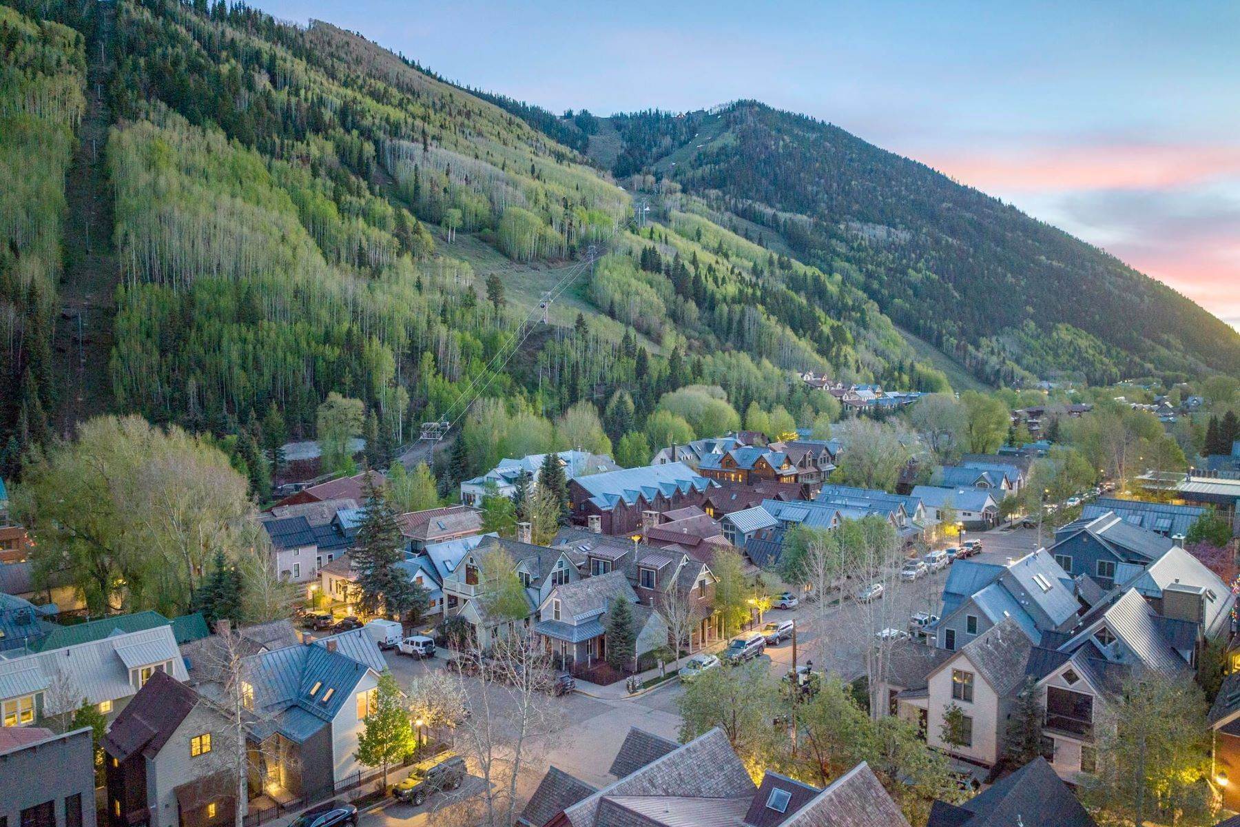 42. Single Family Homes for Active at 200 South Oak Street, Telluride, CO 81435 200 South Oak Street Telluride, Colorado 81435 United States