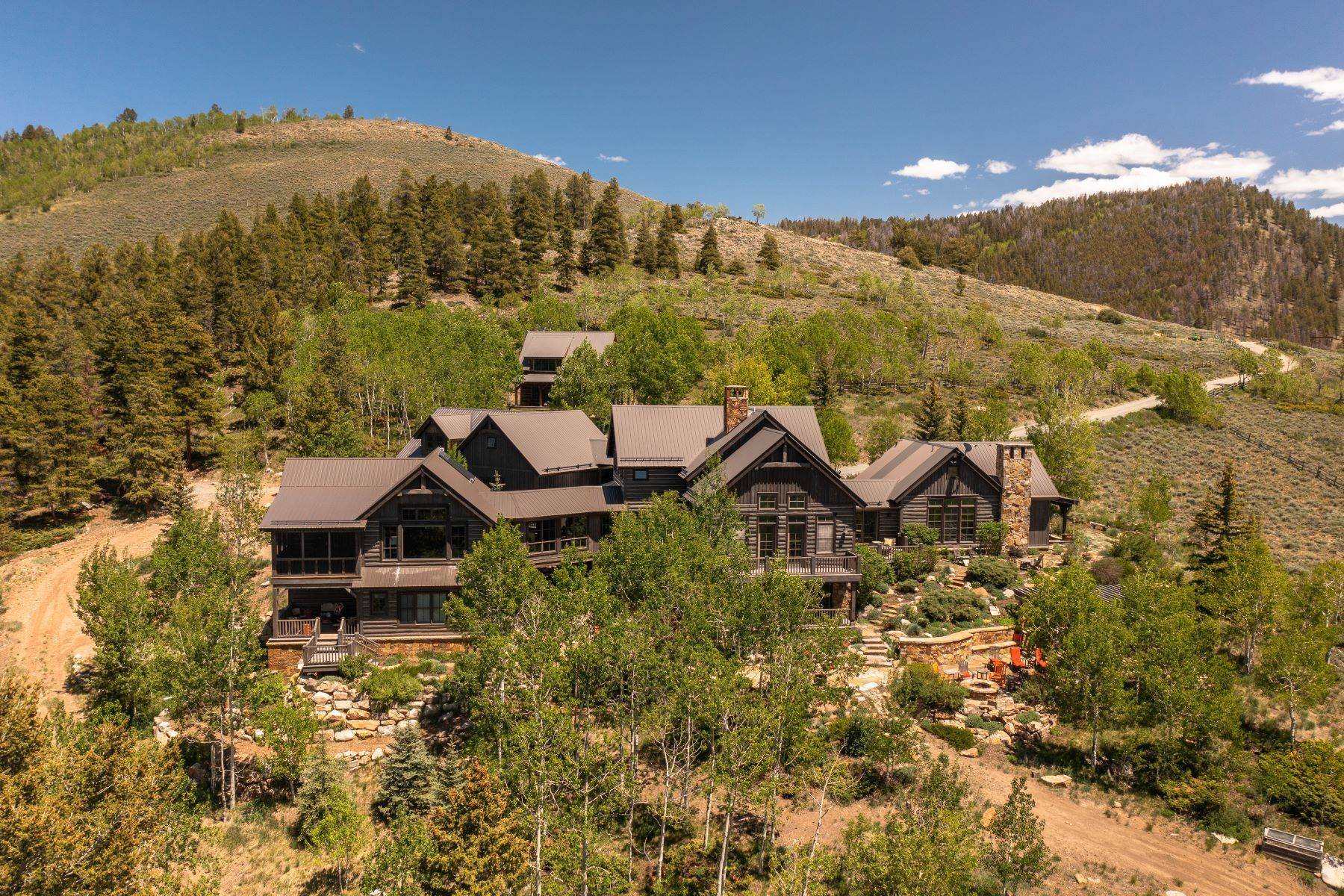 3. Single Family Homes for Active at 310 No Name Road + 118 Acres in Almont, CO / Roaring Judy Ranch 310 No Name Road Almont, Colorado 81210 United States