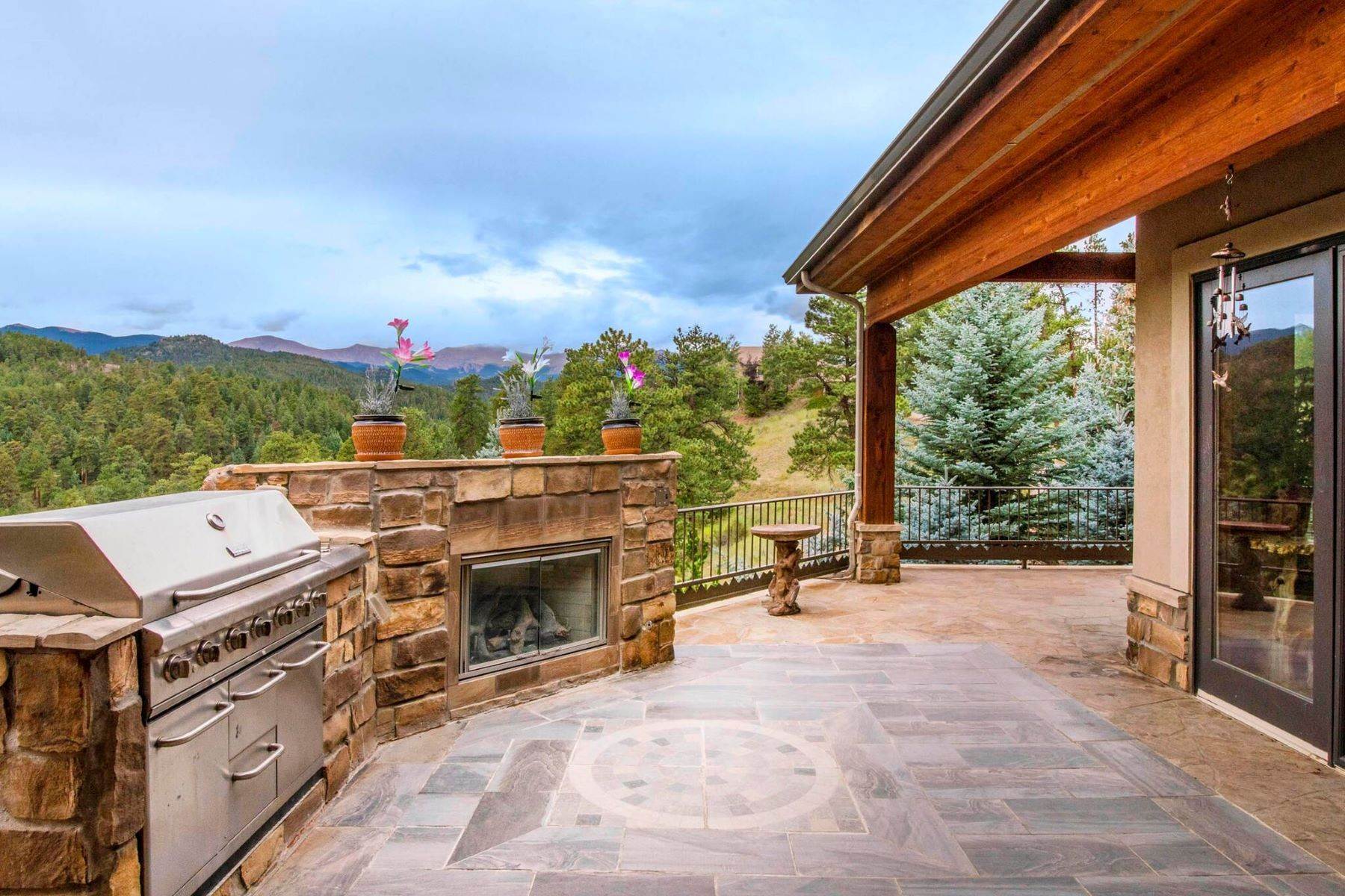 4. Single Family Homes for Active at A Regal Home in Evergreen Sets the Standard in Mountain Home Luxury 577 Bear Meadow Trail Evergreen, Colorado 80439 United States