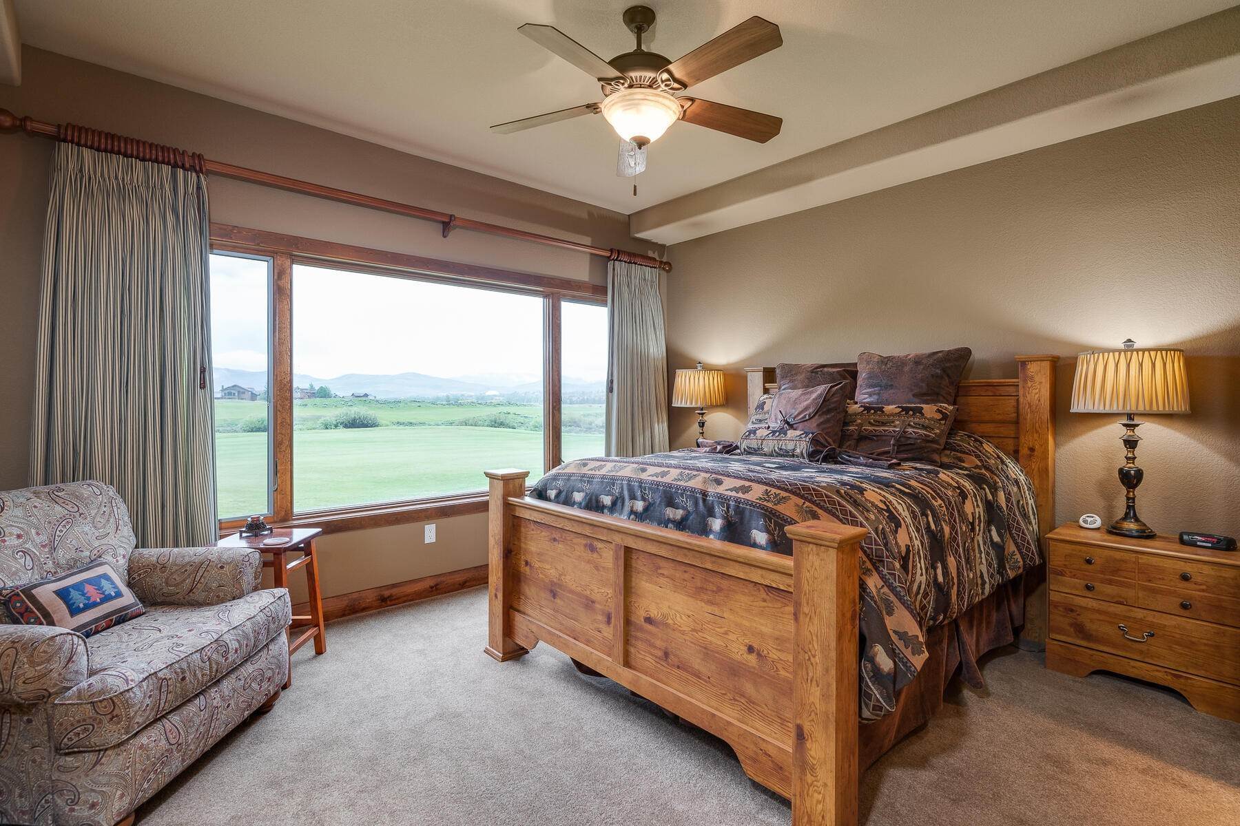 36. Single Family Homes for Active at Grand Elk Golf Course Furnished Home 1650 Mountain Sky Lane Granby, Colorado 80446 United States