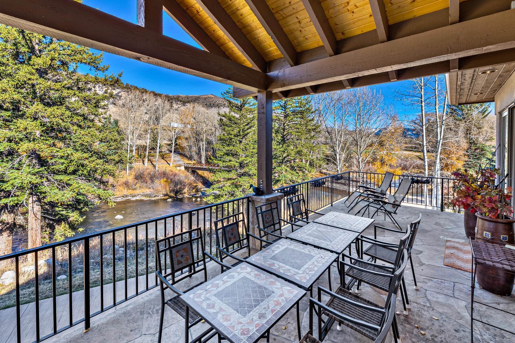39. Duplex Homes for Active at Residence situated on the Eagle River 84 Riverbend Court #B Edwards, Colorado 81632 United States