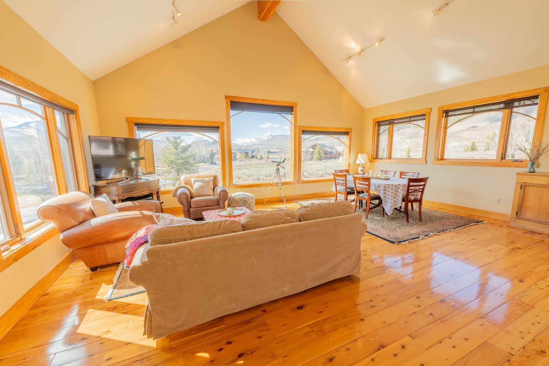 4. Single Family Homes for Active at 92 W Silver Sage Drive, Crested Butte, CO 81224 92 W Silver Sage Drive Crested Butte, Colorado 81224 United States