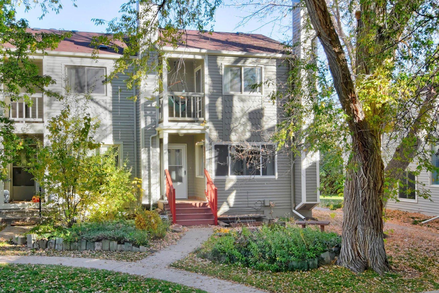 Townhouse for Active at Centrally Located 2-Story End-Unit Townhome with Finished Basement 2660 Fremont Street Boulder, Colorado 80304 United States