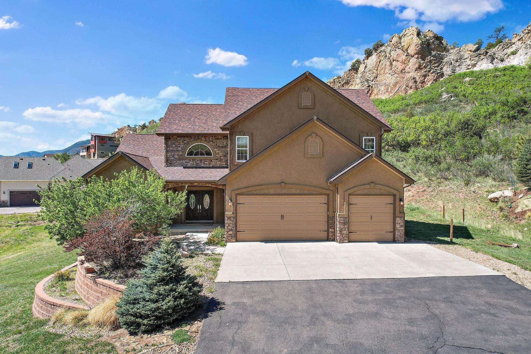 2. Single Family Homes for Active at 5716 Country Club Drive, Larkspur, CO, 80118 5716 Country Club Drive Larkspur, Colorado 80118 United States