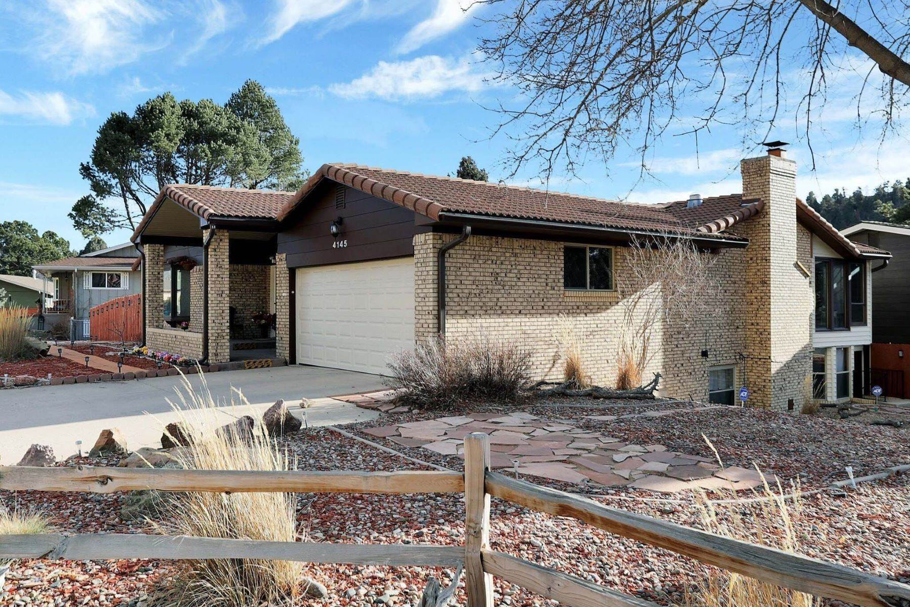 11. Single Family Homes for Active at 4145 Anitra Circle, Colorado Springs, CO, 80918 4145 Anitra Circle Colorado Springs, Colorado 80918 United States