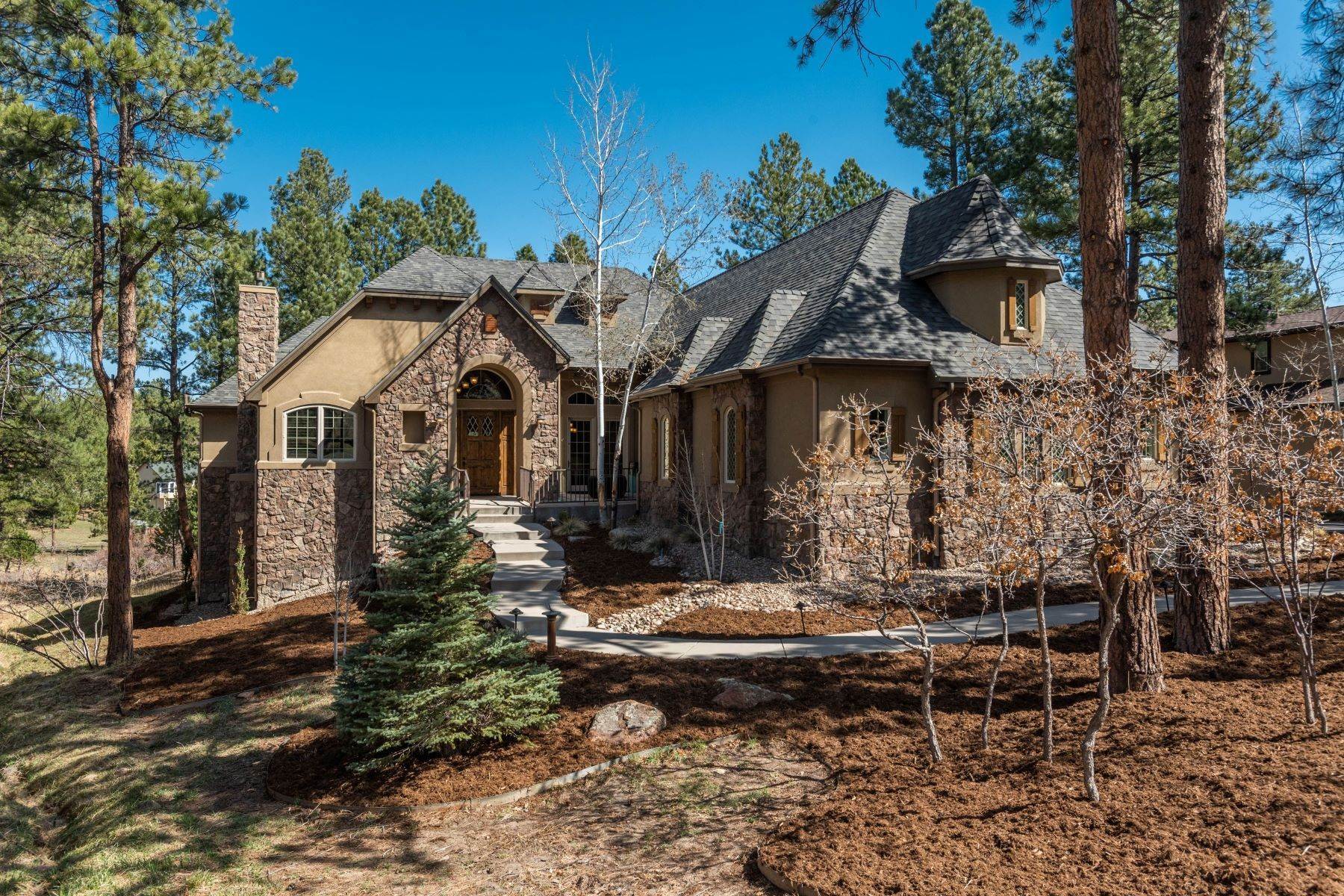 Single Family Homes for Active at 679 Cumberland Road, Larkspur, CO, 80118 679 Cumberland Road Larkspur, Colorado 80118 United States