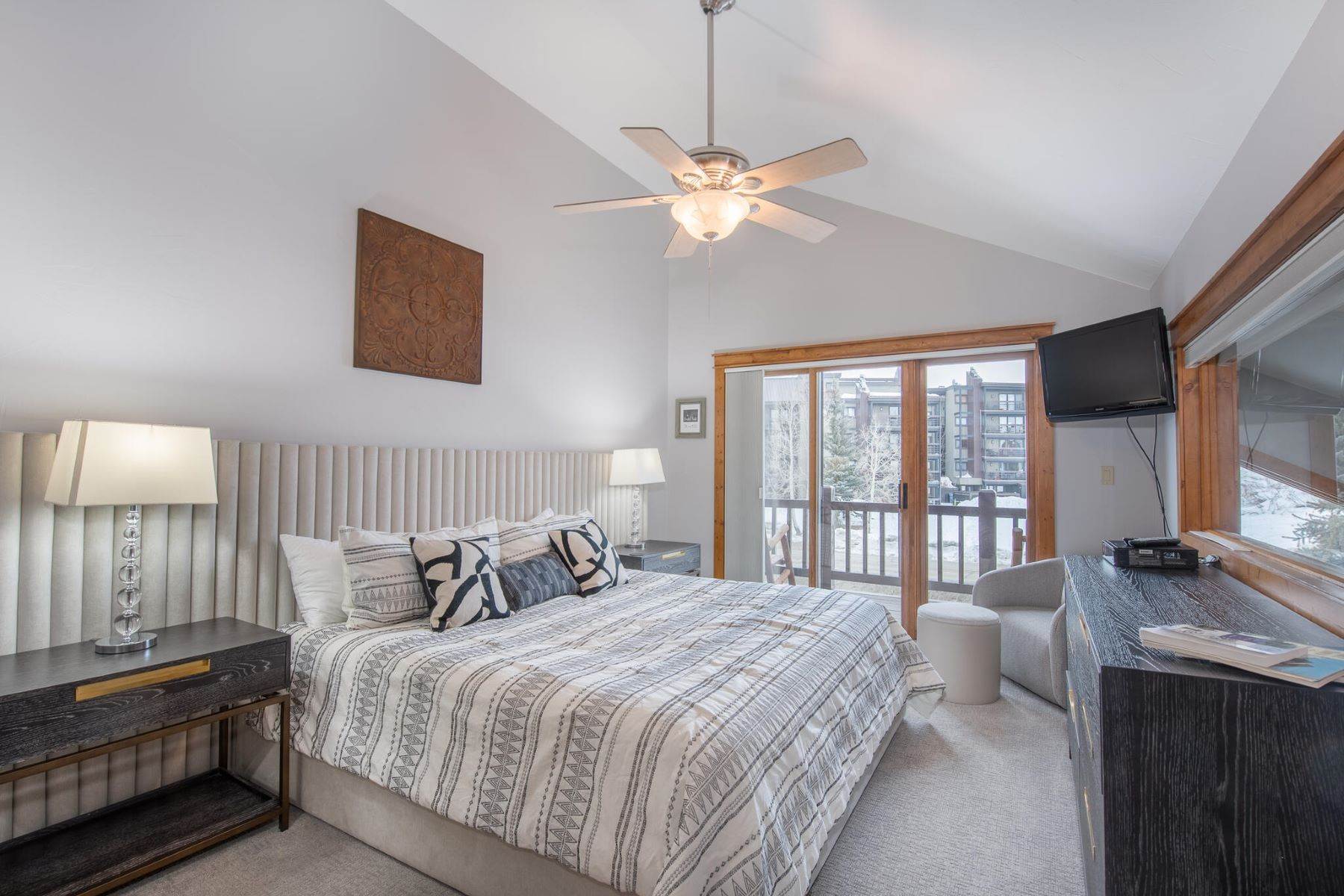 13. Condominiums for Active at 9 Hunter Hill Road, 208 Mount Crested Butte, Colorado 81225 United States