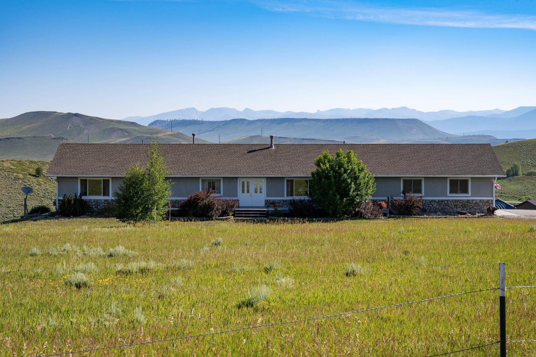 Single Family Homes for Active at Ten Acres of usable land less than five minutes from the town of Granby! 200 Gcr 613 Granby, Colorado 80446 United States