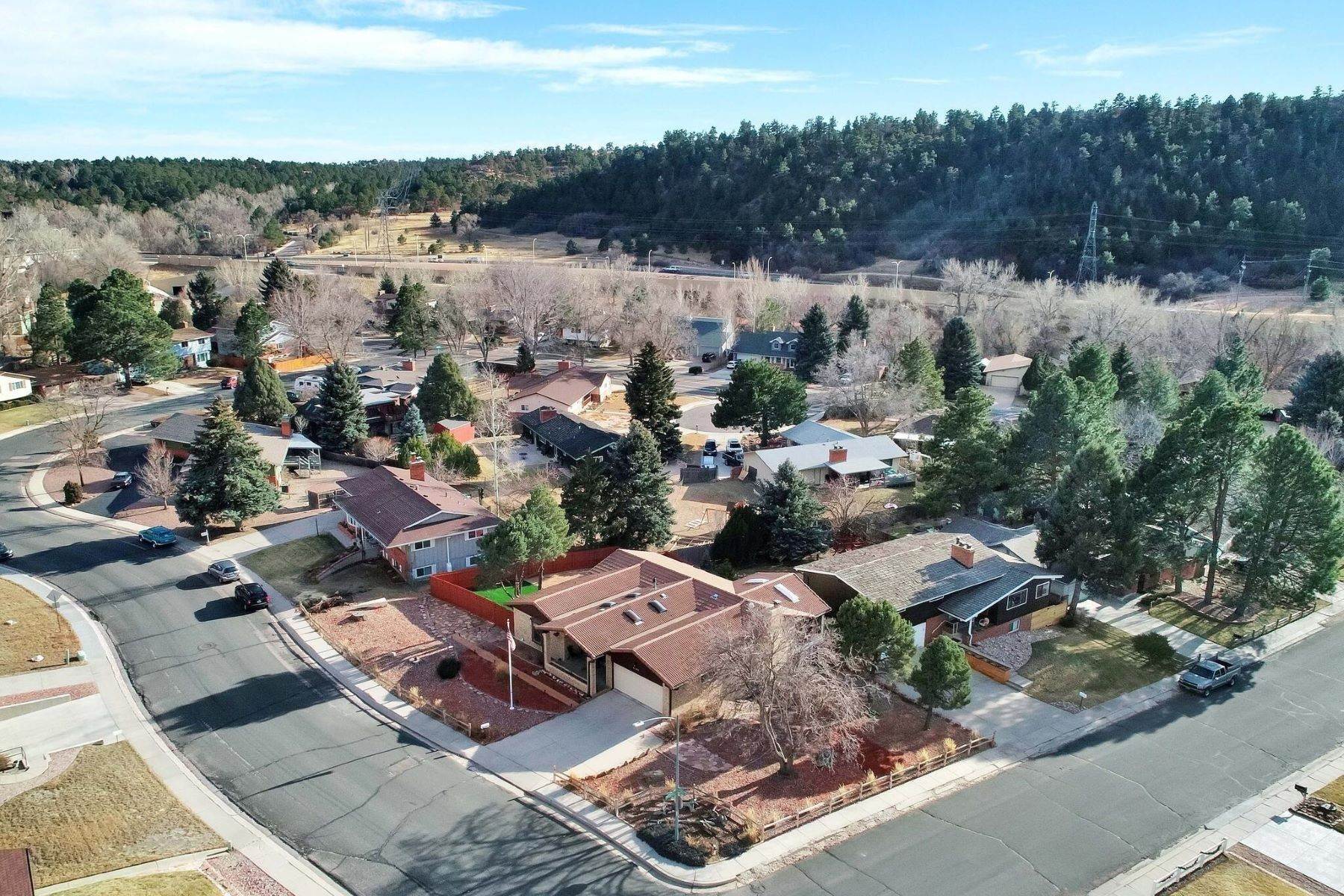 5. Single Family Homes for Active at 4145 Anitra Circle, Colorado Springs, CO, 80918 4145 Anitra Circle Colorado Springs, Colorado 80918 United States