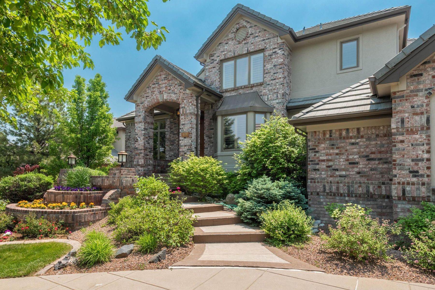 40. Single Family Homes for Active at 10202 Prestwick Trail, Lone Tree, CO, 80124 10202 Prestwick Trail Lone Tree, Colorado 80124 United States