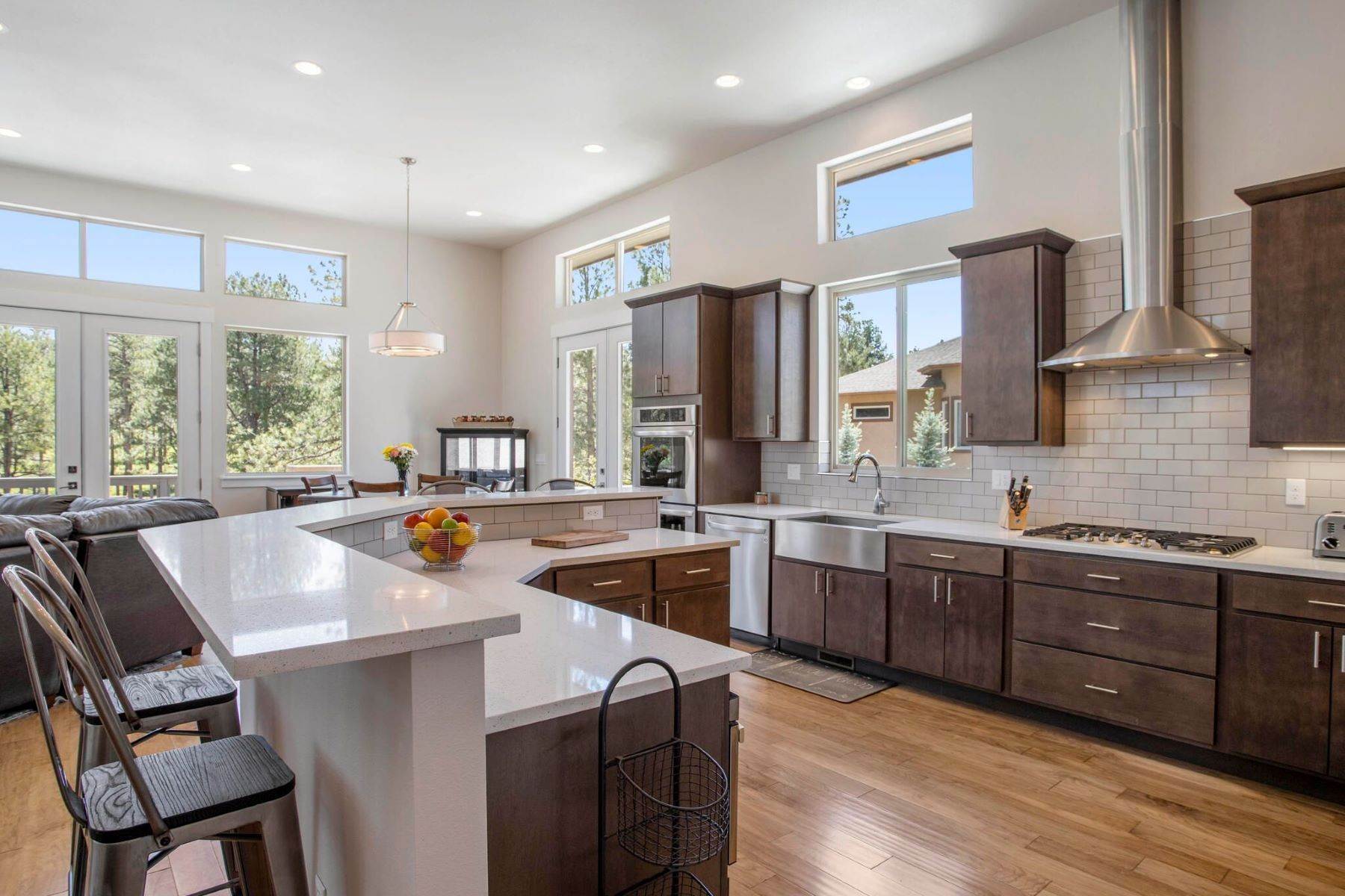1. Single Family Homes por un Venta en Mountain modern custom home by award winning architect Michael Knorr! 602 Independence Drive Larkspur, Colorado 80118 Estados Unidos