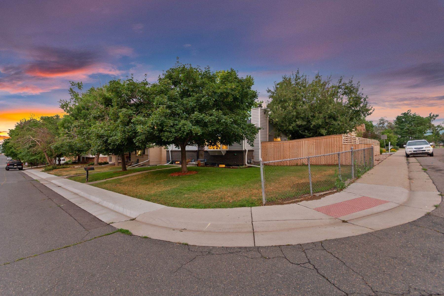 33. Single Family Homes for Active at Discover a Gem in Arvada’s Charming Lamar Height! 6197 Depew Street Arvada, Colorado 80003 United States