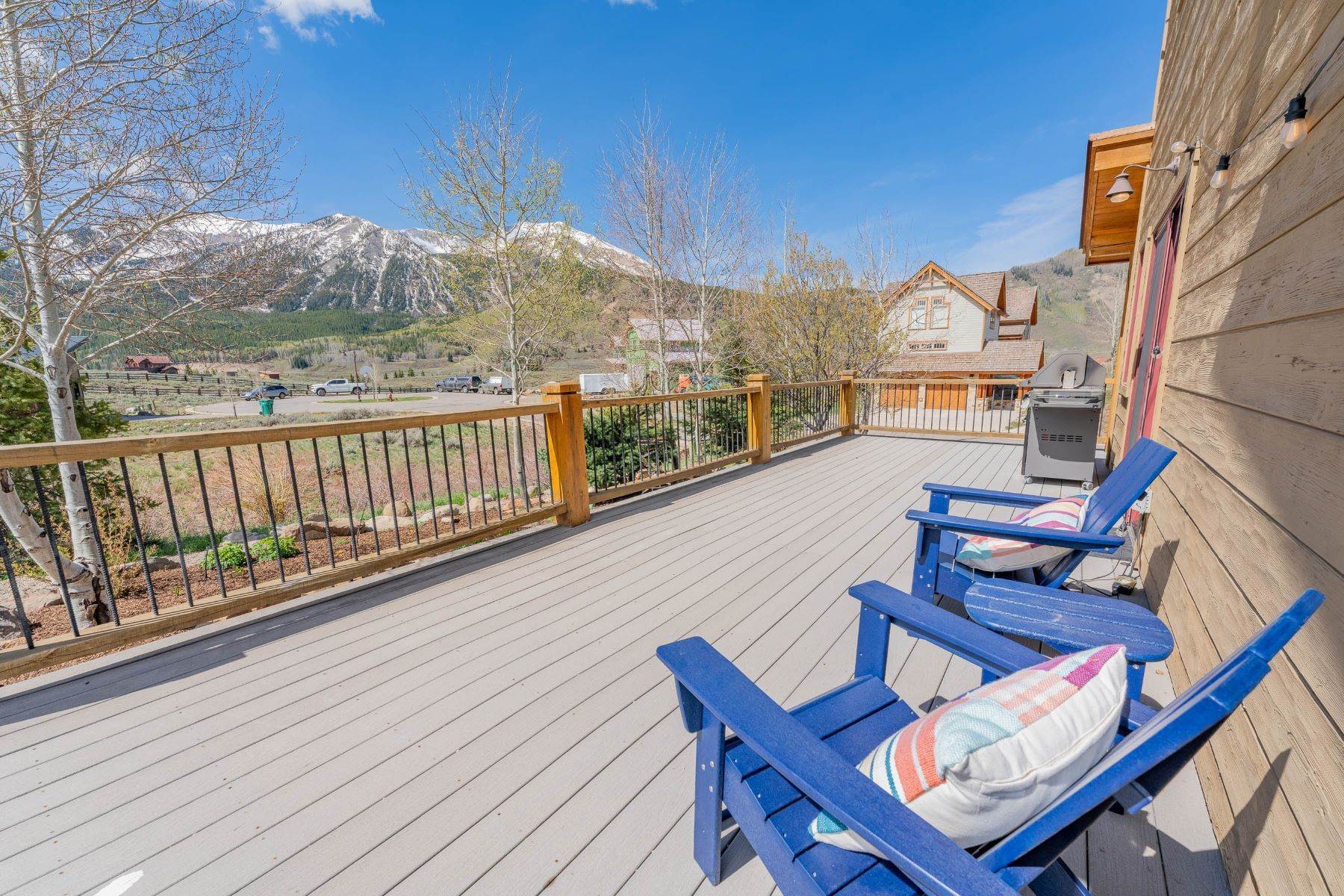 6. Single Family Homes for Active at Welcome to 20 Lexie Court in the Larkspur Subdivision 20 Lexie Court Crested Butte, Colorado 81224 United States