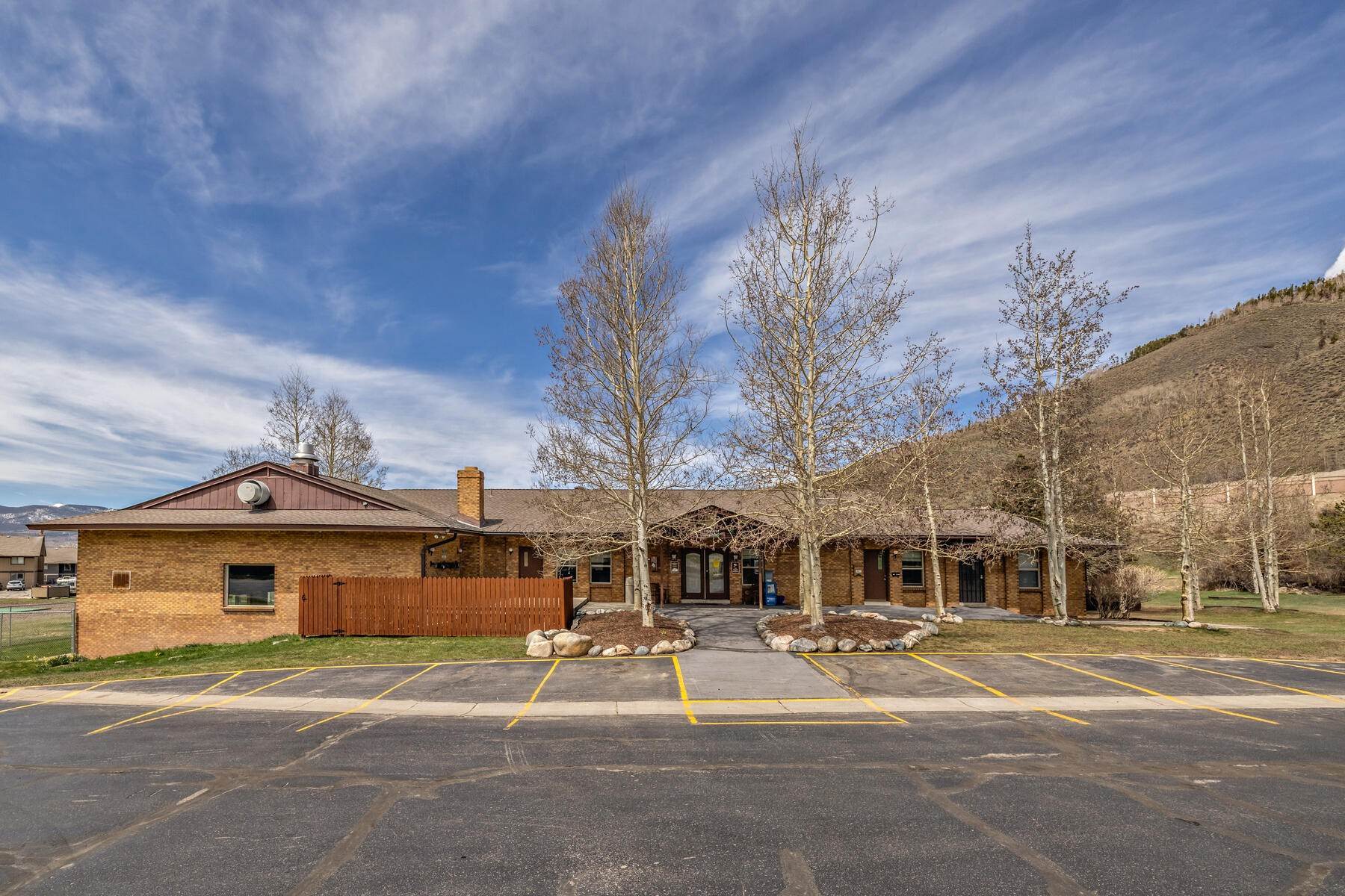 21. Condominiums for Active at 803 Straight Creek Drive Bldg Z Unit 106, Dillon, CO 80435 803 Straight Creek Drive Bldg Z Unit 106 Dillon, Colorado 80435 United States