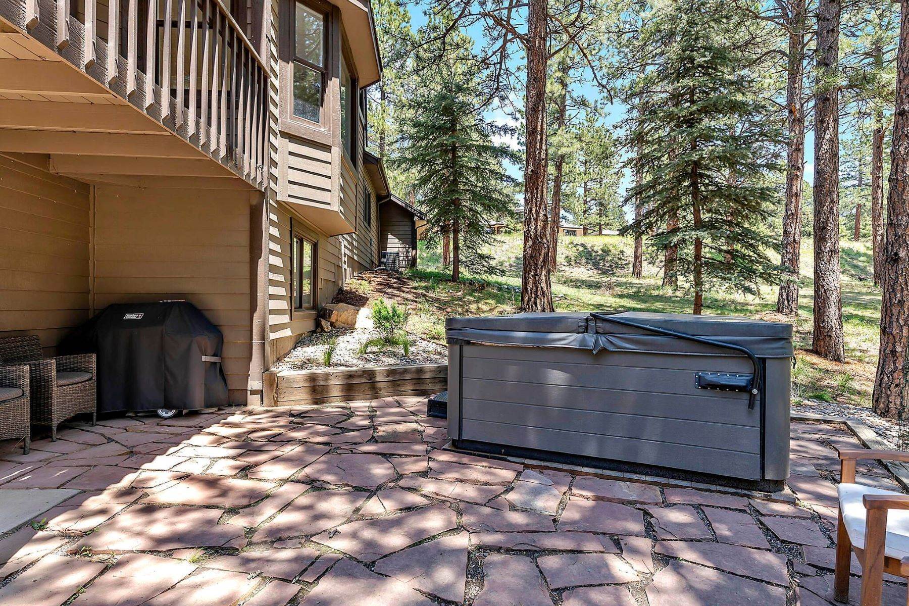 33. Single Family Homes for Active at This Fresh and Thoroughly Remodeled Home is a Clean and Current Gem! 29434 Firethorne Court Evergreen, Colorado 80439 United States