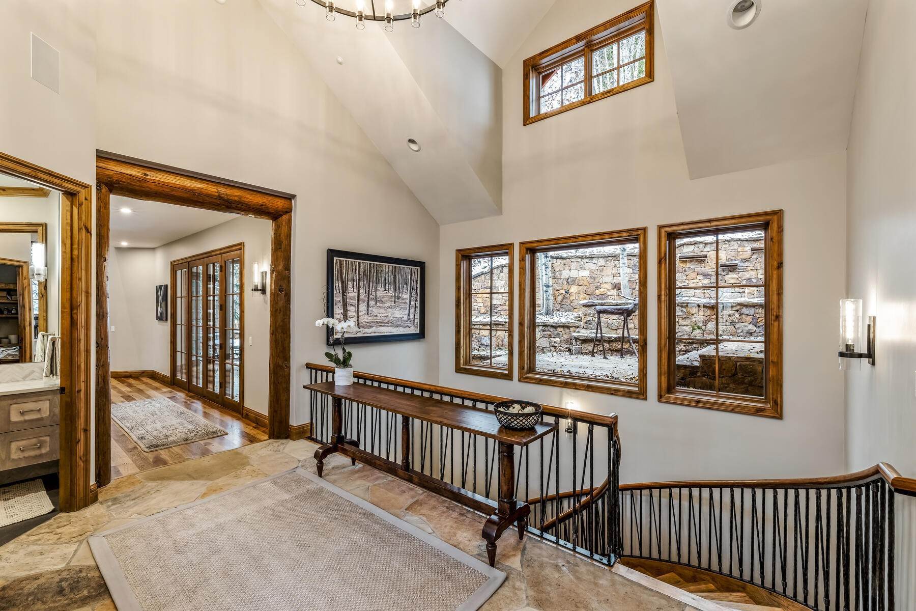 18. Single Family Homes for Active at Impeccably Remodeled and Secluded Residence 536 Elkhorn Bachelor Gulch, Colorado 81620 United States