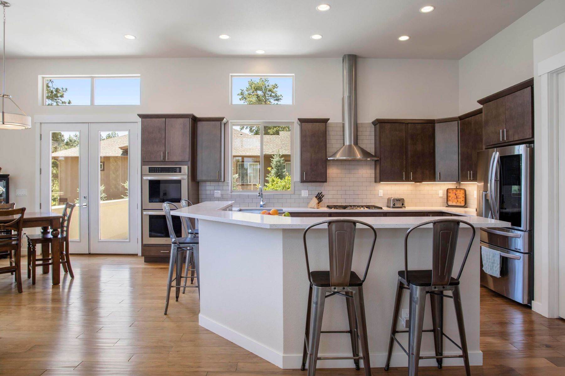 8. Single Family Homes por un Venta en Mountain modern custom home by award winning architect Michael Knorr! 602 Independence Drive Larkspur, Colorado 80118 Estados Unidos