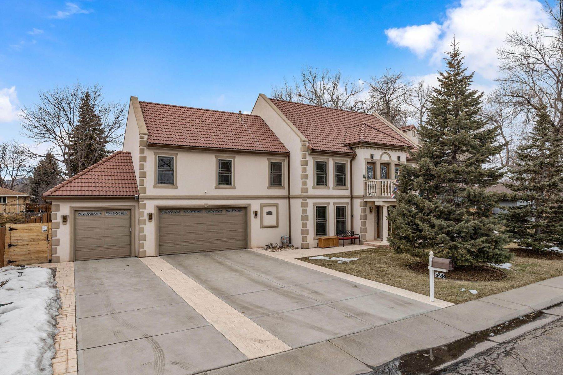 2. Single Family Homes for Active at Large Custom Home with Separate Guest House 7595 Lewis Street Arvada, Colorado 80005 United States