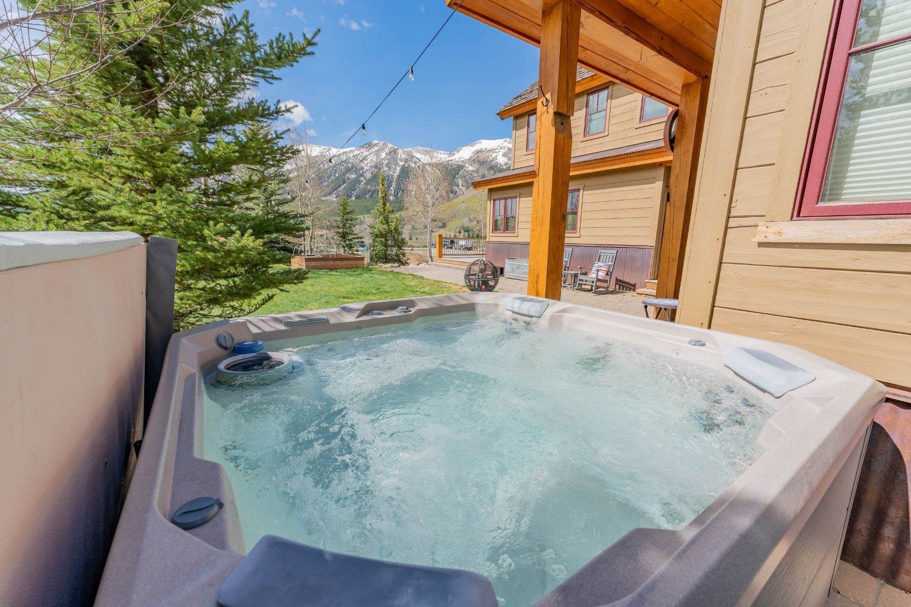 35. Single Family Homes for Active at Welcome to 20 Lexie Court in the Larkspur Subdivision 20 Lexie Court Crested Butte, Colorado 81224 United States