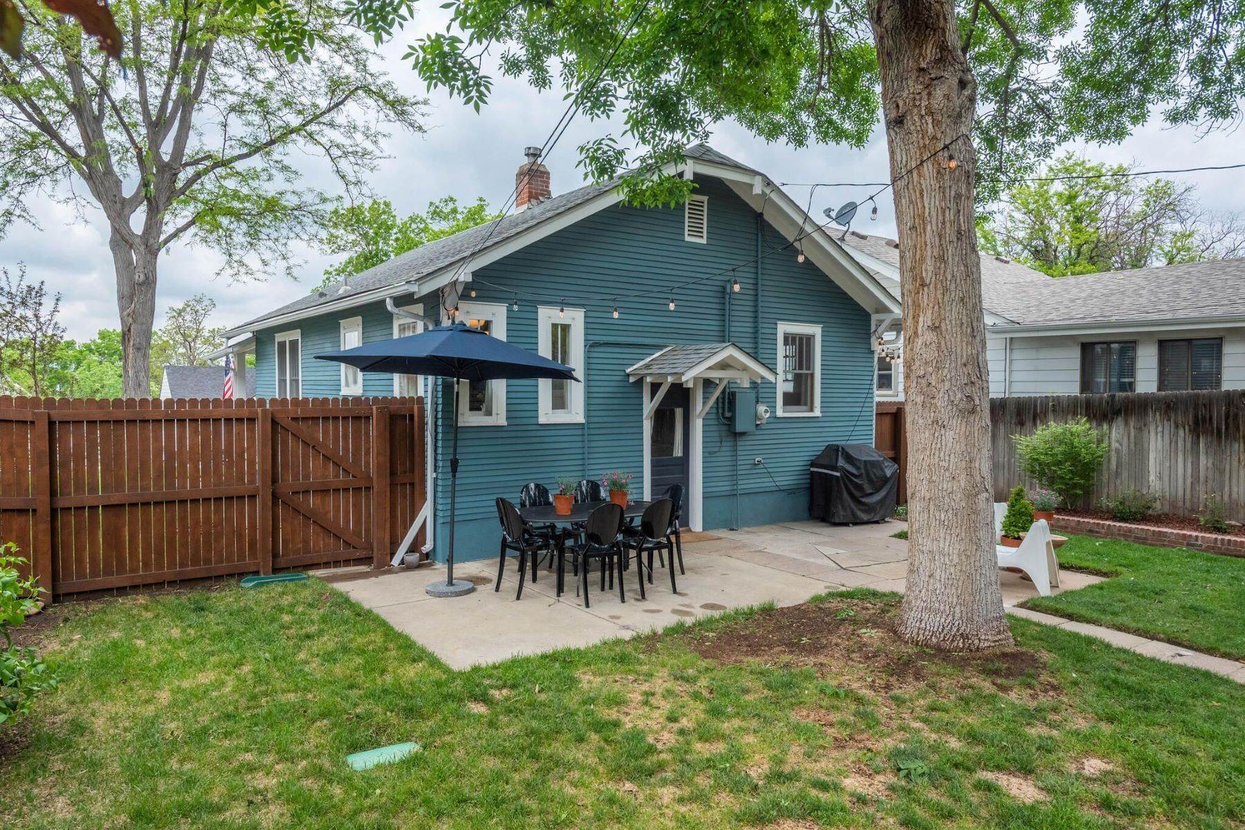 33. Single Family Homes for Active at 2766 S Sherman Street, Englewood, CO, 80113 2766 S Sherman Street Englewood, Colorado 80113 United States