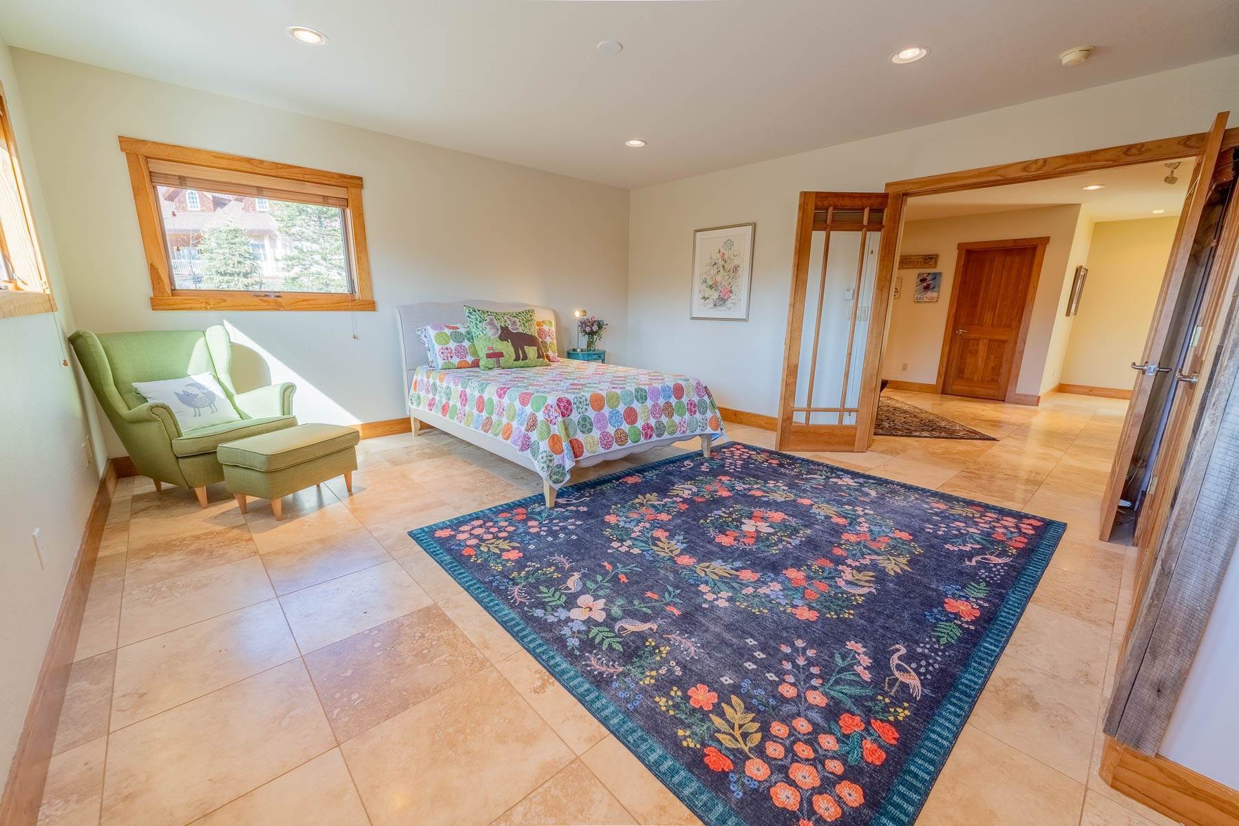 24. Single Family Homes for Active at 92 W Silver Sage Drive, Crested Butte, CO 81224 92 W Silver Sage Drive Crested Butte, Colorado 81224 United States